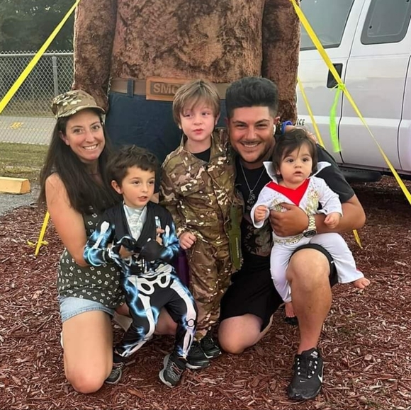 Meet your Posher, Tara - Picture 13 of 15